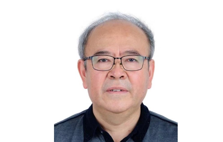 李英